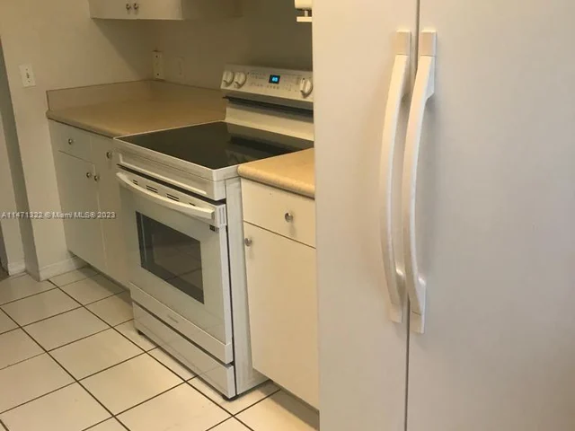 5077 NW 7th St # 1518, Miami FL 33126