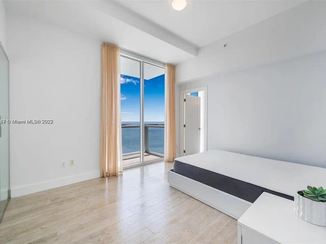 253 NE 2nd St # 4907, Miami FL 33132