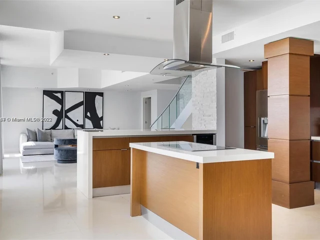 253 NE 2nd St # 4907, Miami FL 33132