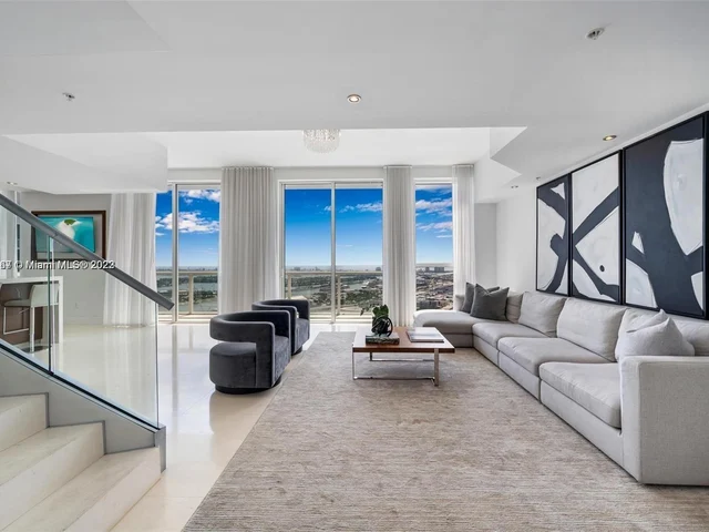 253 NE 2nd St # 4907, Miami FL 33132