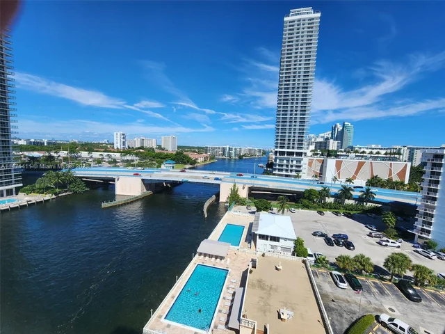 1817 S Ocean Dr, Hallandale Beach FL 33009