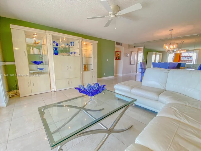 401 SE 3rd St # 608, Dania Beach FL 33004