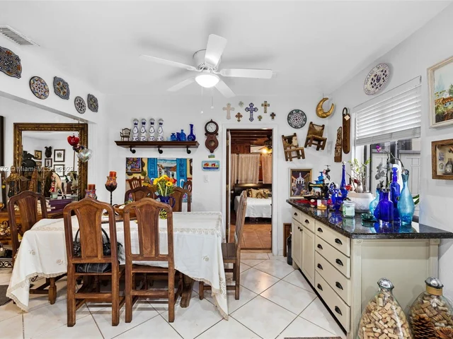 1061 NE 137th St, North Miami FL 33161