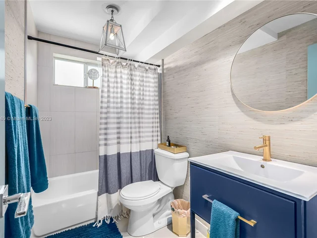 1620 West Ave # 301, Miami Beach FL 33139