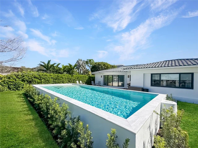 9528 Bay Dr, Surfside FL 33154