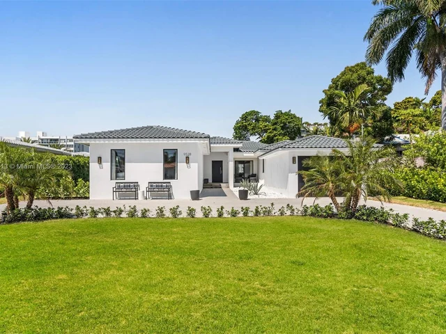 9528 Bay Dr, Surfside FL 33154