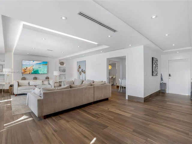 9528 Bay Dr, Surfside FL 33154