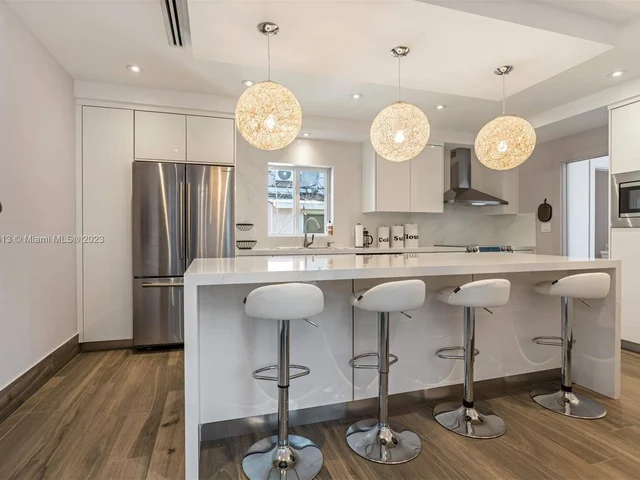 9528 Bay Dr, Surfside FL 33154