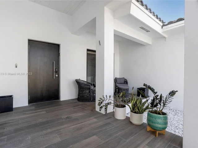 9528 Bay Dr, Surfside FL 33154