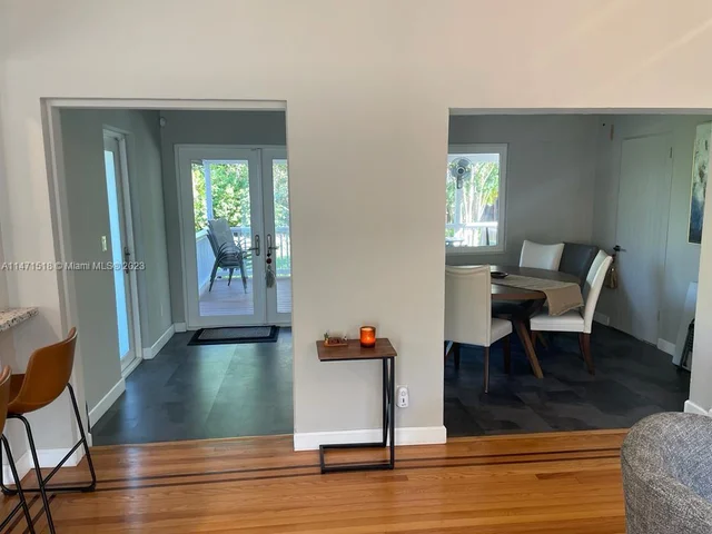 1635 Johnson St, Hollywood FL 33020