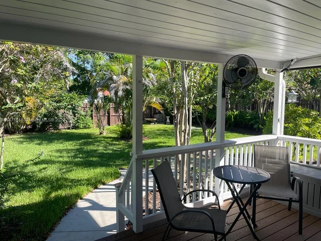 1635 Johnson St, Hollywood FL 33020