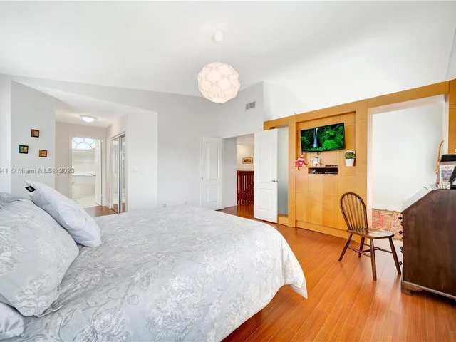 9771 NW 29th St, Doral FL 33172