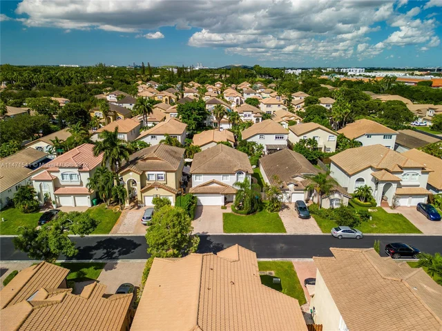 9771 NW 29th St, Doral FL 33172