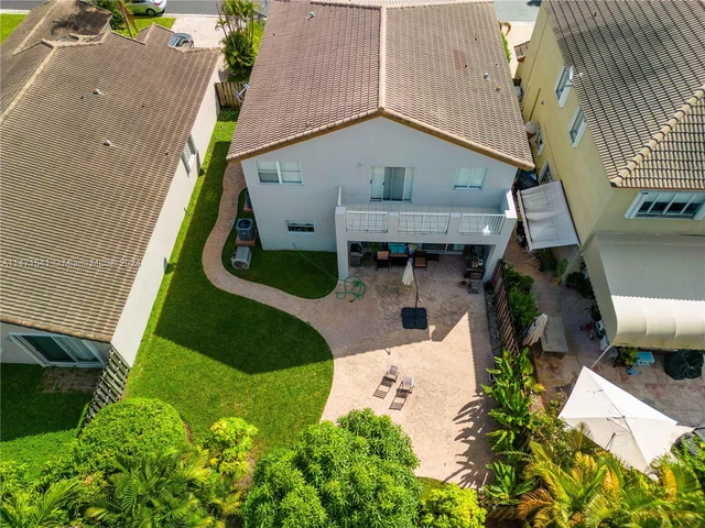 9771 NW 29th St, Doral FL 33172