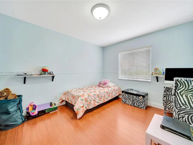 9771 NW 29th St, Doral FL 33172