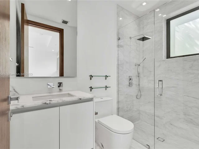 1311 Stillwater Dr # 1311, Miami Beach FL 33141