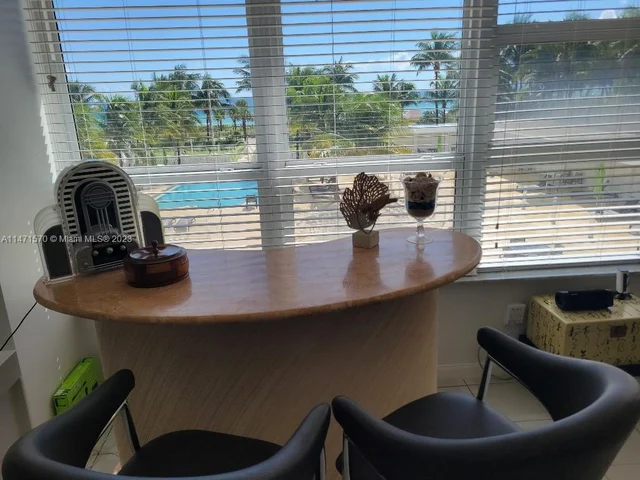 4925 Collins Ave # 2D, Miami Beach FL 33140