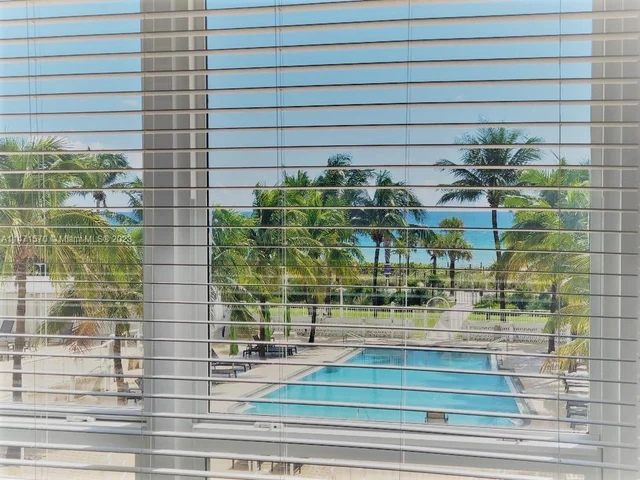 4925 Collins Ave # 2D, Miami Beach FL 33140