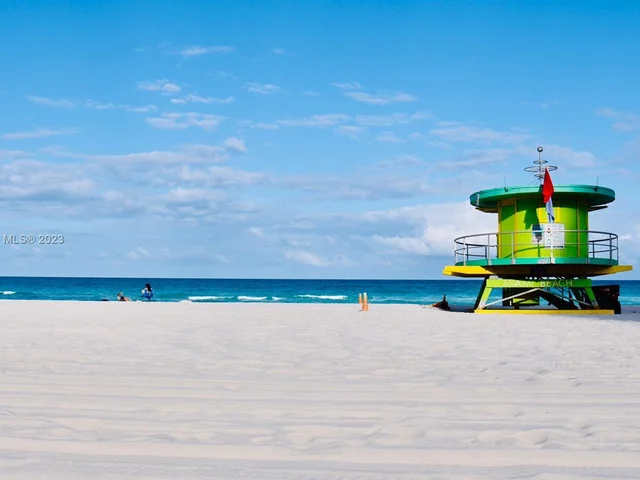 4925 Collins Ave # 2D, Miami Beach FL 33140