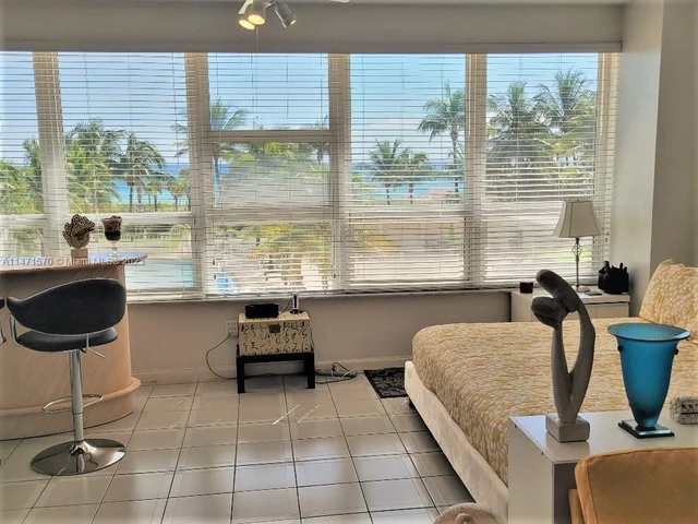 4925 Collins Ave # 2D, Miami Beach FL 33140