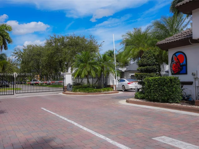 2297 SW 130th Ter, Miramar FL 33027