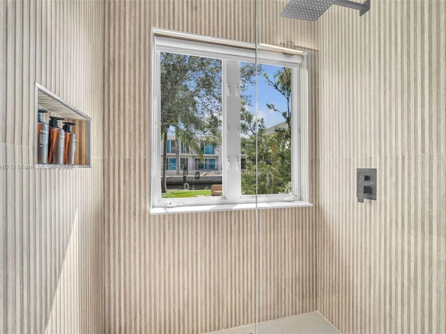 604 SW 11th Ct, Fort Lauderdale FL 33315