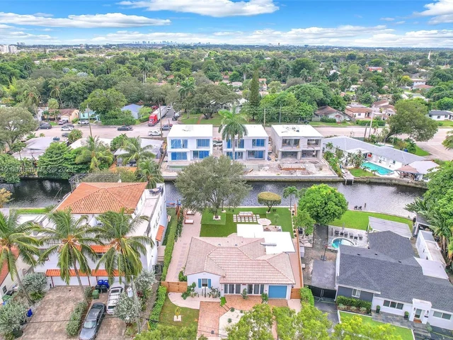 604 SW 11th Ct, Fort Lauderdale FL 33315