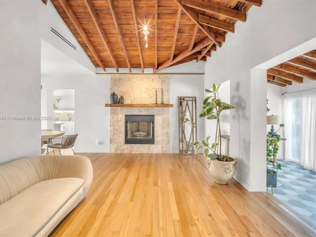 604 SW 11th Ct, Fort Lauderdale FL 33315