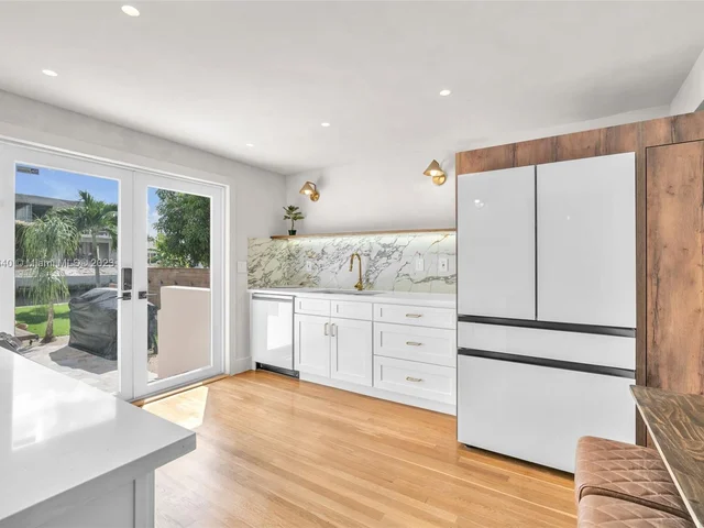 604 SW 11th Ct, Fort Lauderdale FL 33315