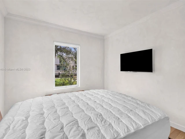 604 SW 11th Ct, Fort Lauderdale FL 33315