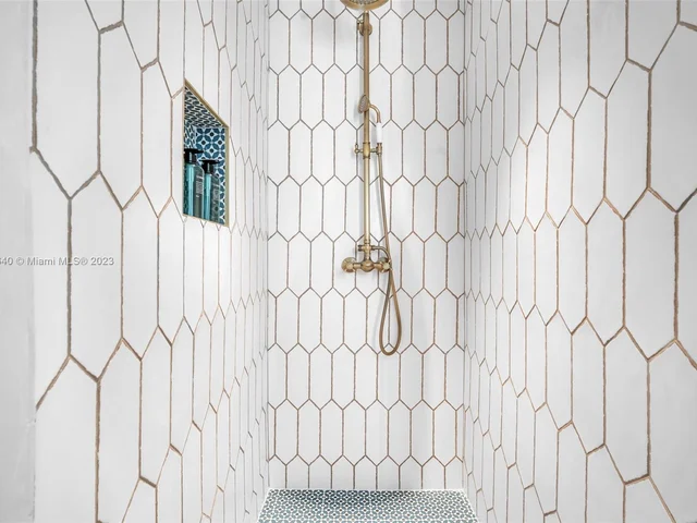 604 SW 11th Ct, Fort Lauderdale FL 33315