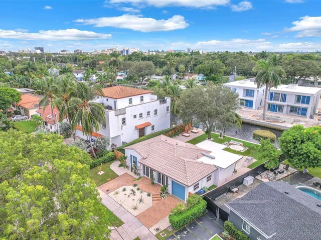 604 SW 11th Ct, Fort Lauderdale FL 33315