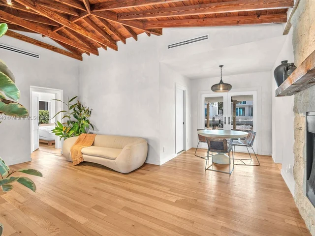 604 SW 11th Ct, Fort Lauderdale FL 33315