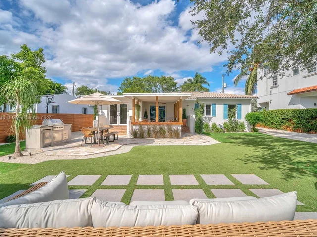 604 SW 11th Ct, Fort Lauderdale FL 33315