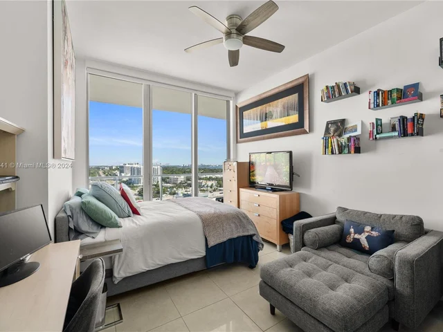 3470 E Coast Ave # H1601, Miami FL 33137