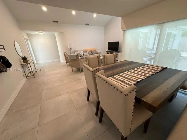 129 Laurel Rd # 129, Hollywood FL 33021