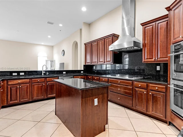 31205 SW 213th Ave, Homestead FL 33030