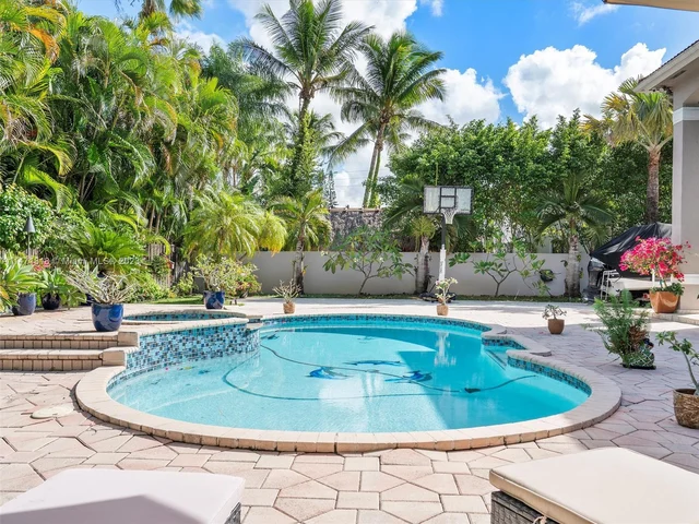 12547 SW 73rd Ter, Miami FL 33183