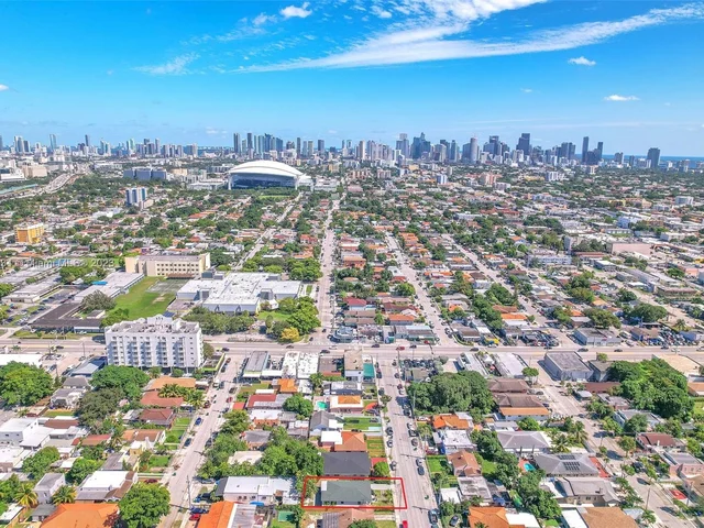 2265 NW 3rd St, Miami FL 33125