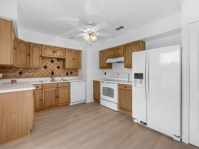 6834 Merganser, Orlando FL 32810