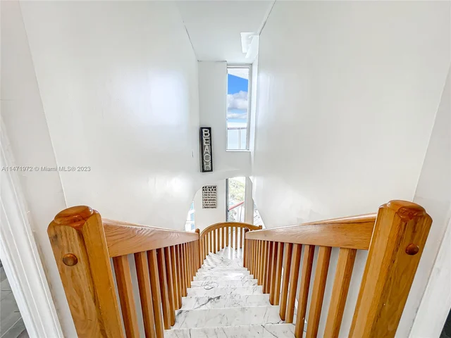 6767 Collins Ave # 1503, Miami Beach FL 33141