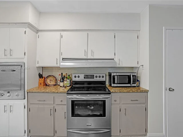 711 Coconut Dr # 0, Fort Lauderdale FL 33315