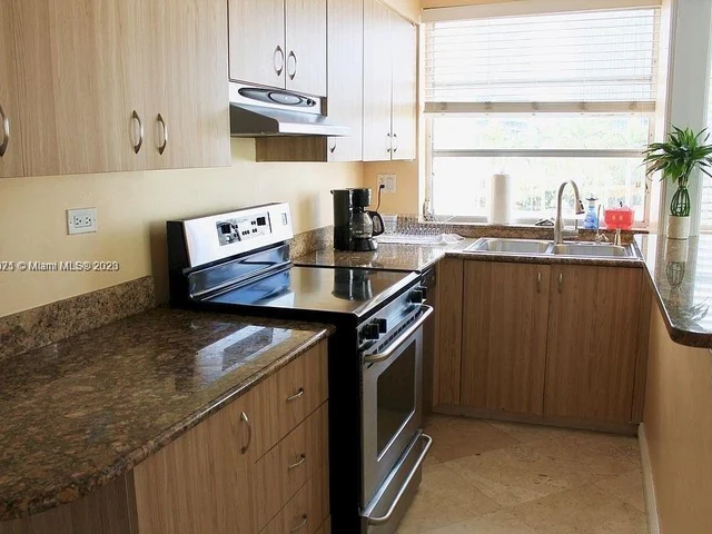 1408 Brickell Bay Dr # 1018, Miami FL 33131