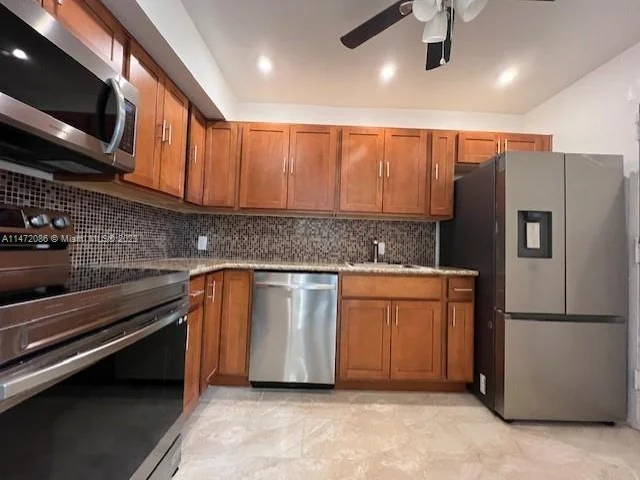 4848 NW 24th Ct # 433, Lauderdale Lakes FL 33313