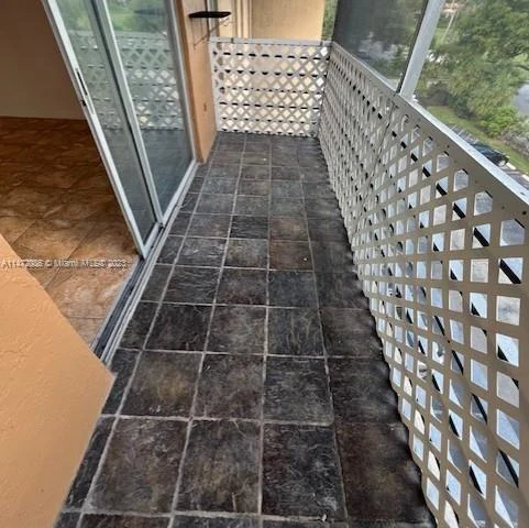 4848 NW 24th Ct # 433, Lauderdale Lakes FL 33313