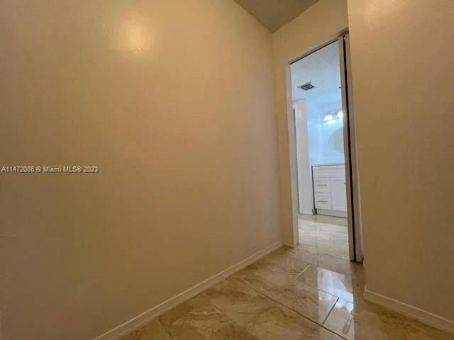 4848 NW 24th Ct # 433, Lauderdale Lakes FL 33313