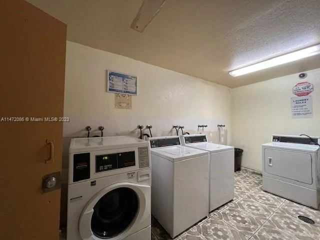 4848 NW 24th Ct # 433, Lauderdale Lakes FL 33313