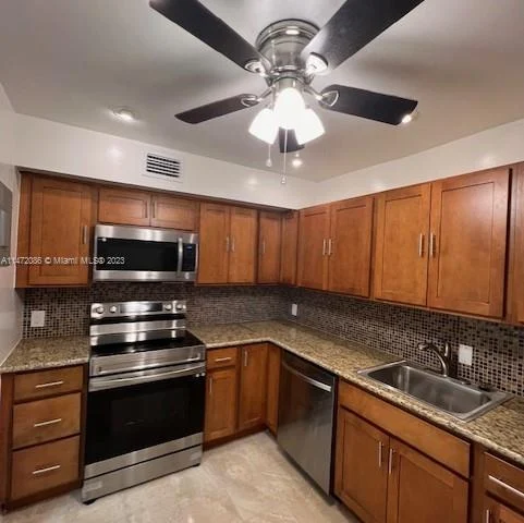 4848 NW 24th Ct # 433, Lauderdale Lakes FL 33313