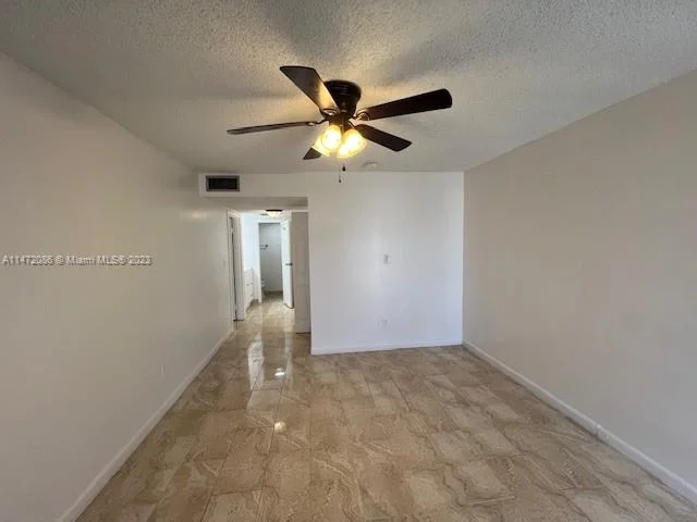 4848 NW 24th Ct # 433, Lauderdale Lakes FL 33313