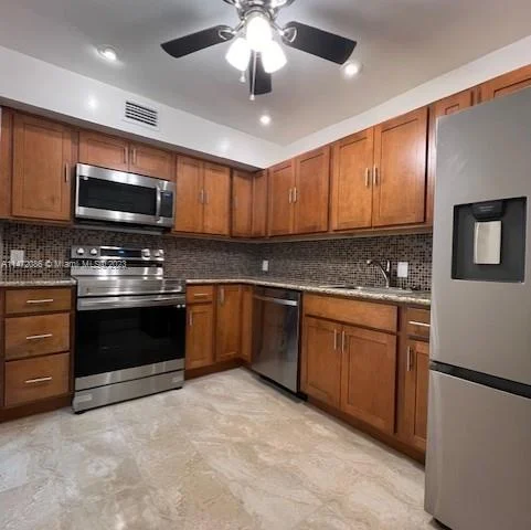 4848 NW 24th Ct # 433, Lauderdale Lakes FL 33313